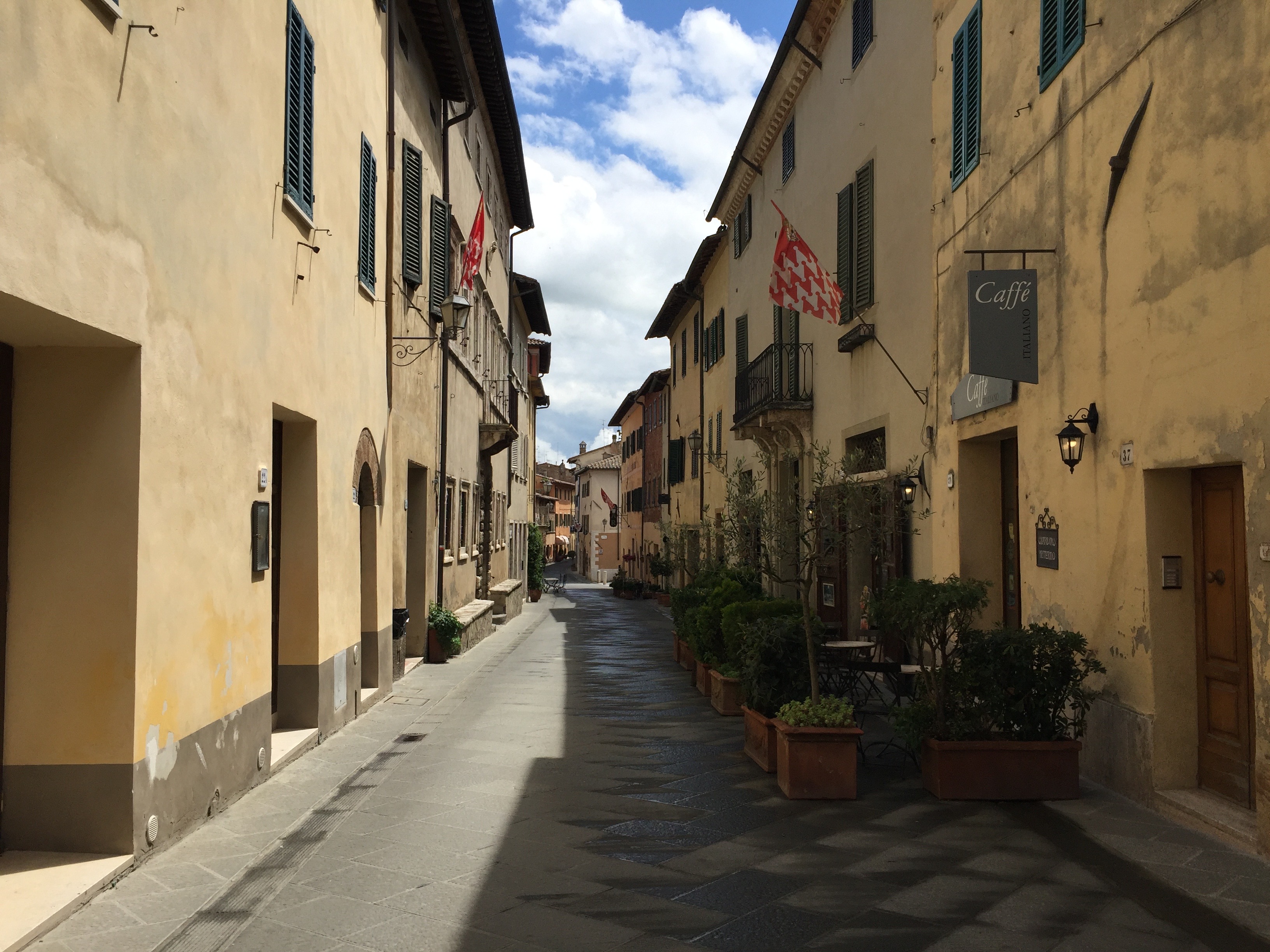 Day 5 - San Quirico d'Orcia to Gallina